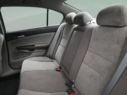 Used 2010 Honda Accord LX image 32