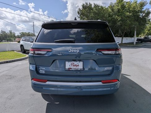 New 2026 Jeep Grand Cherokee L Summit AWD/4WD image 4
