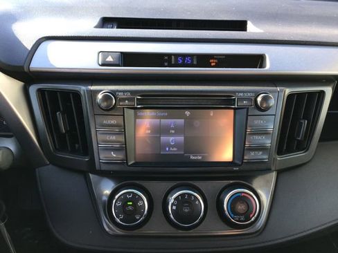 Used 2015 Toyota RAV4 LE image 23