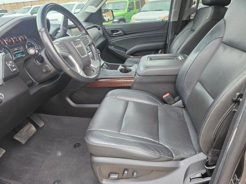 Used 2019 GMC Yukon XL SLT w/ Open Road Package image 15