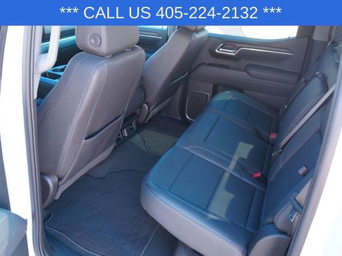 Used 2025 GMC Sierra 1500 SLT AWD/4WD image 35
