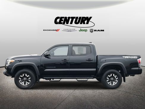 Used 2020 Toyota Tacoma TRD Off-Road w/ TRD Premium Off Road Package image 7