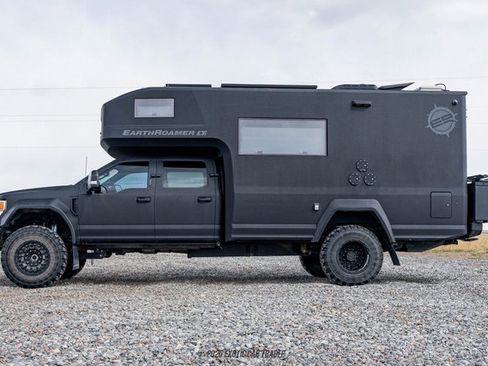 Used 2022 Ford F550 4x4 Crew Cab Super Duty image 3