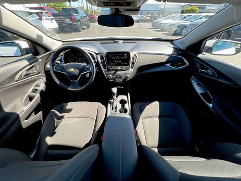 Used 2024 Chevrolet Malibu LT FWD image 18