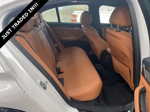Used 2023 BMW 530i xDrive w/ Premium Package image 6