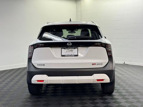 New 2026 Nissan Kicks SR w/ SR Premium Package image 6