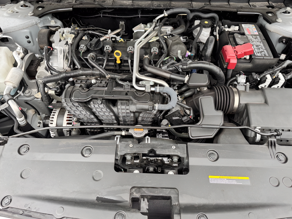 Used 2025 Nissan Altima 2.5 SR FWD image 22