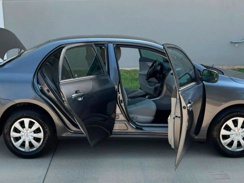 Used 2013 Toyota Corolla L FWD image 13
