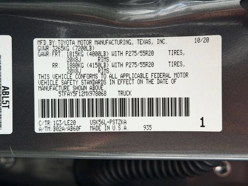 Used 2021 Toyota Tundra Platinum AWD/4WD image 37