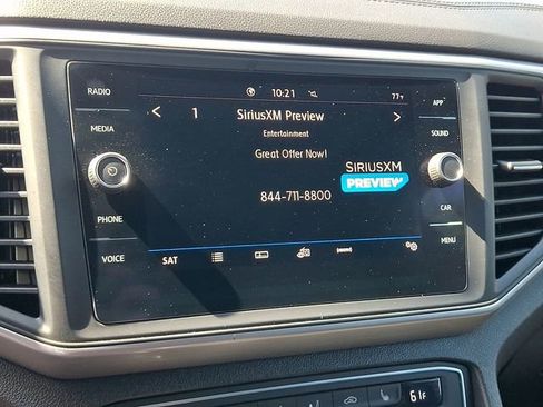 Used 2020 Volkswagen Atlas Cross Sport SE FWD image 16