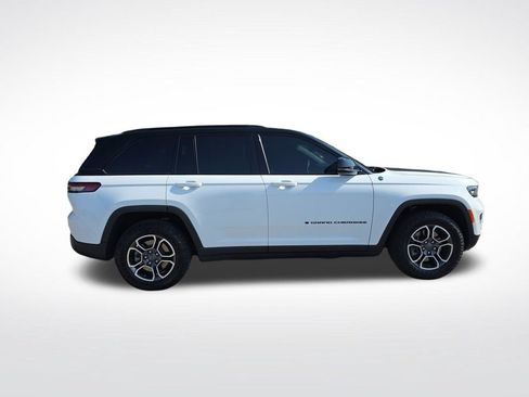 Used 2022 Jeep Grand Cherokee Trailhawk w/ Luxury Tech Group III AWD/4WD image 7