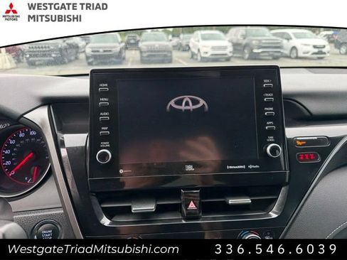 Used 2021 Toyota Camry XSE FWD image 17