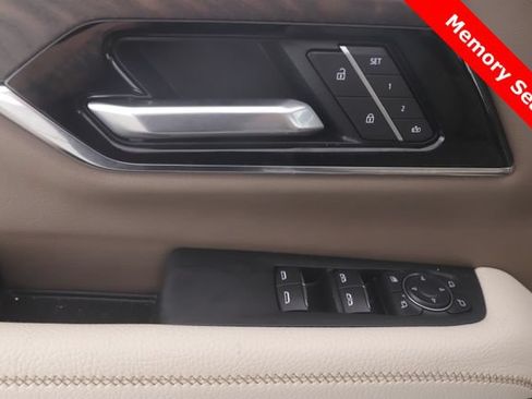 Used 2026 GMC Yukon Denali w/ Advanced Technology Package AWD/4WD image 20