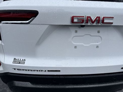 Certified 2025 GMC Terrain Elevation image 28