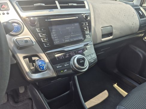 Used 2016 Toyota Prius V Two FWD image 11