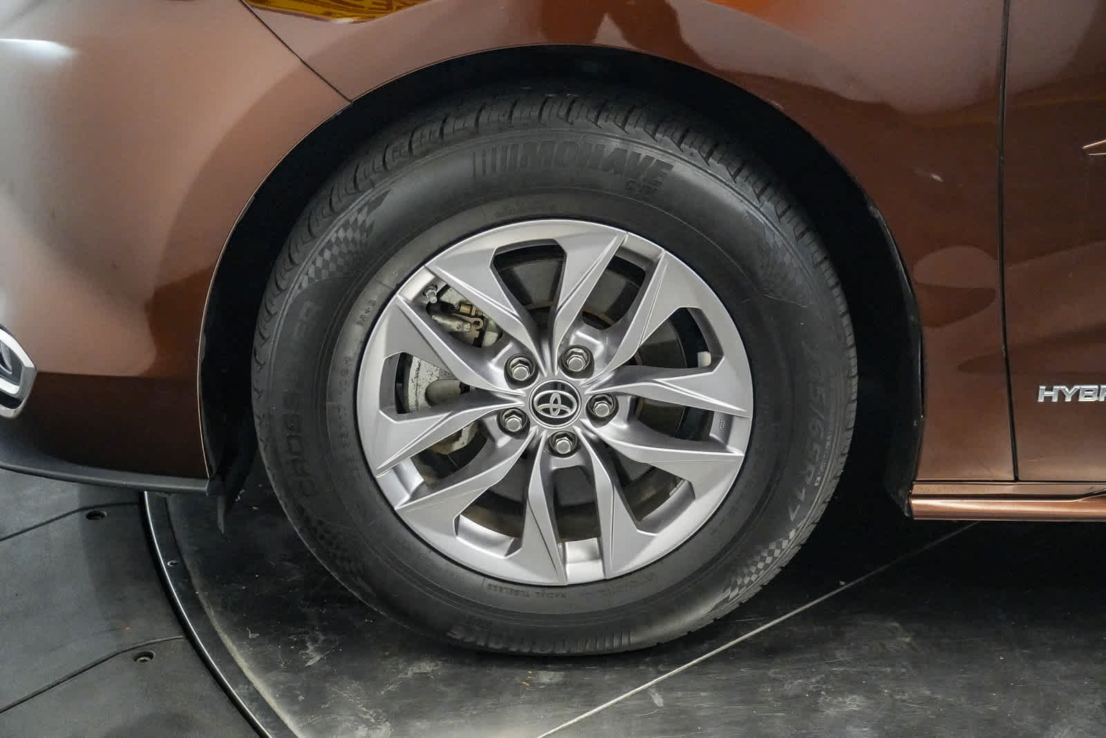 Used 2021 Toyota Sienna XLE AWD/4WD image 11