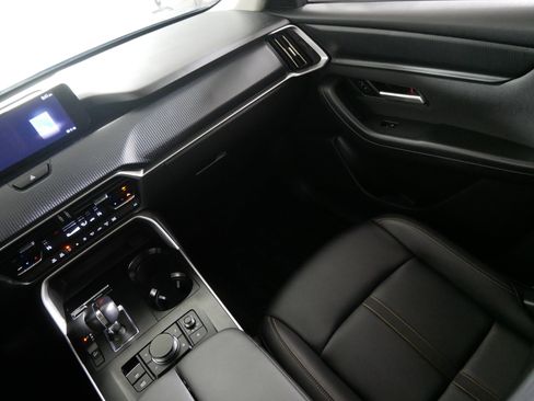 Certified 2025 MAZDA CX-90 3.3 Turbo w/ Select Package image 11