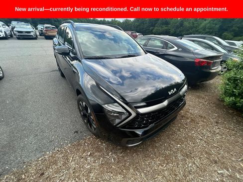 Used 2023 Kia Sportage X-Line AWD/4WD image 2