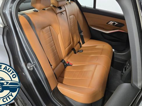 Used 2019 BMW 330i xDrive Sedan w/ Convenience Package AWD/4WD image 35