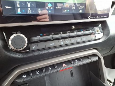 Used 2022 Toyota Tundra SR5 image 28