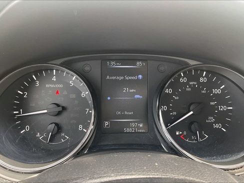 Used 2017 Nissan Rogue S AWD/4WD image 23