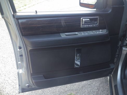 Used 2008 Lincoln Navigator L 4WD image 20