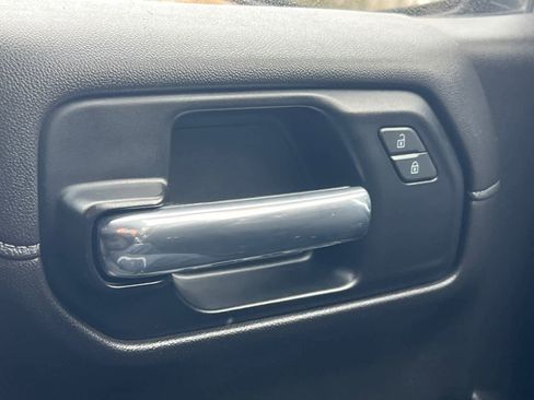 Certified 2019 Chevrolet Silverado 1500 LT w/ Texas Edition image 22