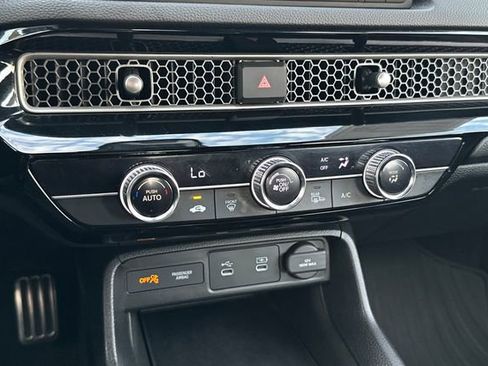 Used 2025 Honda Civic Sport image 19