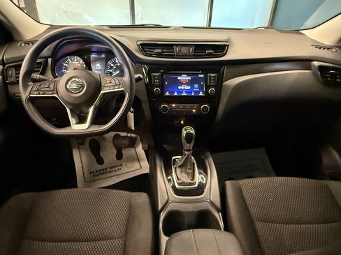 Used 2019 Nissan Rogue Sport S w/ Appearance Package image 9