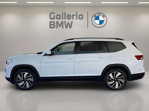 Used 2025 Volkswagen Atlas SE image 10