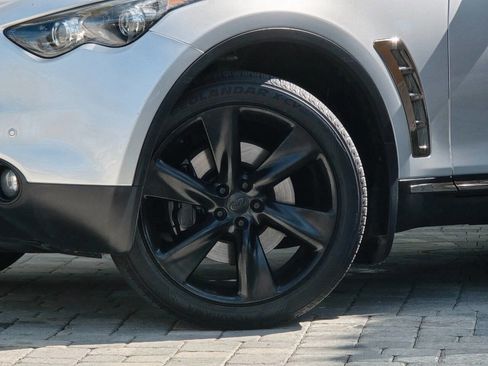 Used 2011 INFINITI FX50 AWD w/ Sport Pkg image 2