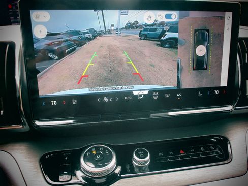 New 2025 Ford Expedition Platinum w/ Driver's Package image 8