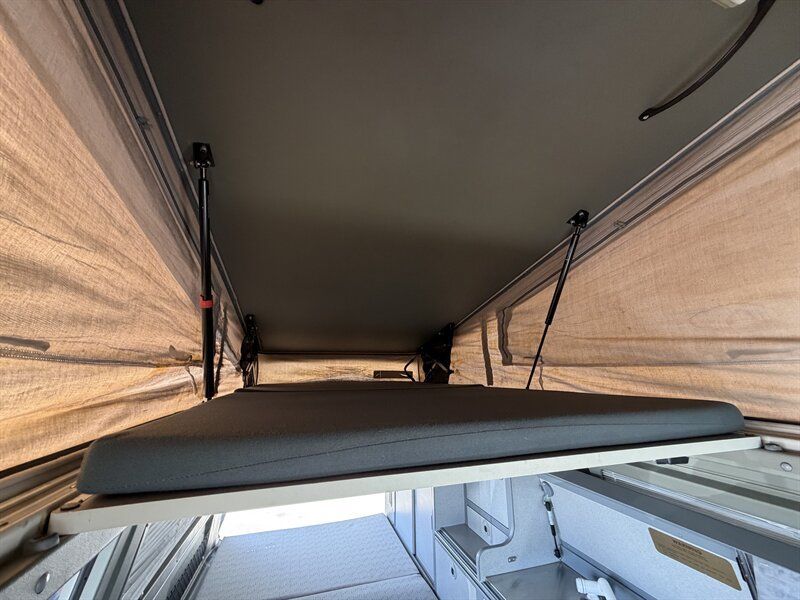Used 1995 Volkswagen Eurovan Camper FWD image 25