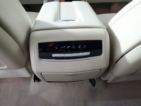 Used 2023 Cadillac Escalade Premium Luxury Platinum image 16