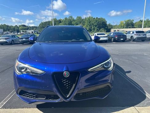 Used 2022 Alfa Romeo Stelvio Sprint AWD/4WD image 2