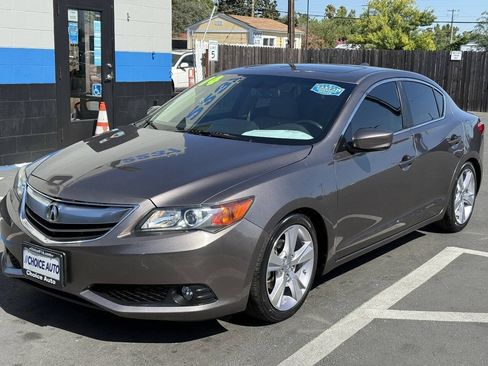 Used 2014 Acura ILX w/ Premium Package FWD image 3
