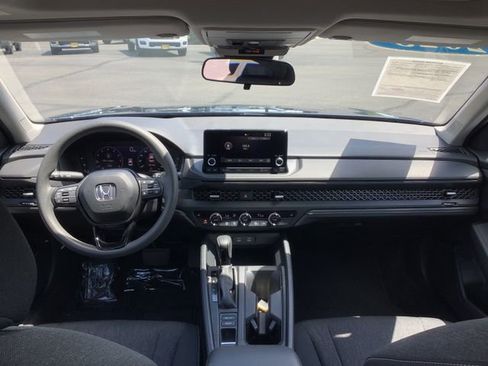 Used 2023 Honda Accord EX image 6