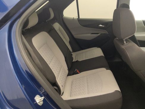 Used 2022 Chevrolet Equinox LS w/ LS Convenience Package FWD image 19