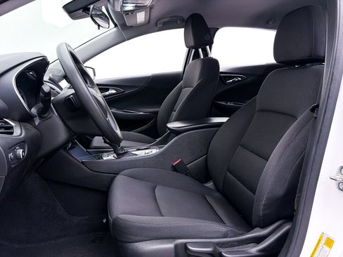 Used 2025 Chevrolet Malibu LS FWD image 16