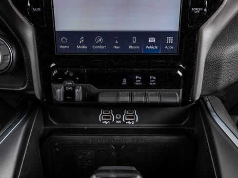 Used 2025 RAM 1500 Lone Star image 27