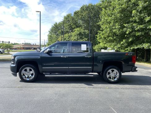 Used 2018 Chevrolet Silverado 1500 LTZ Z71 w/ LTZ Plus Package AWD/4WD image 6