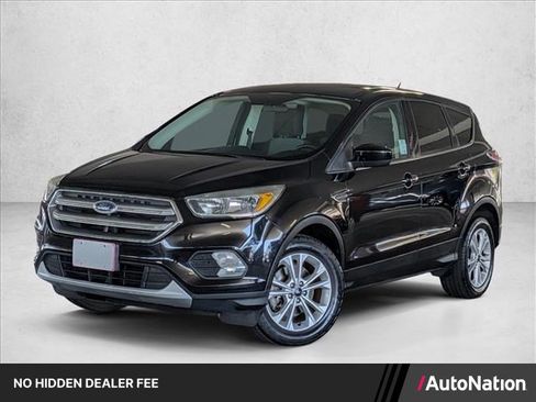Used 2017 Ford Escape SE AWD/4WD image 1