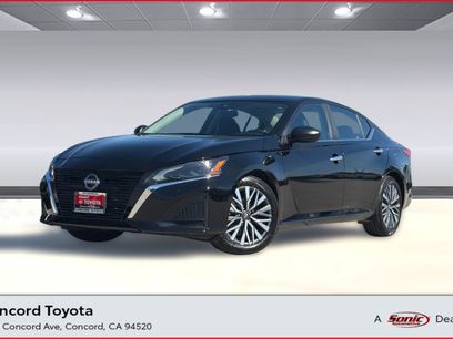 Used 2025 Nissan Altima 2.5 SV