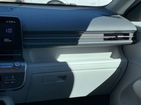 Used 2025 Hyundai Kona SEL image 35