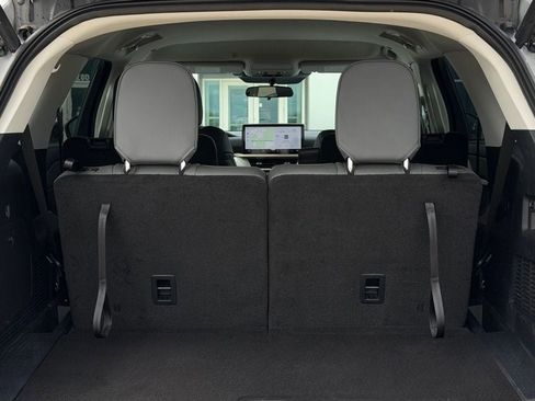 New 2026 Ford Explorer Active RWD image 54