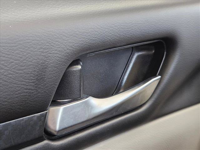Used 2025 Nissan Altima 2.5 SV FWD image 21