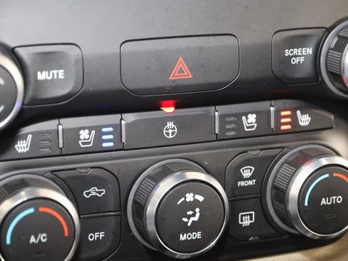 Used 2022 RAM 1500 Laramie image 8