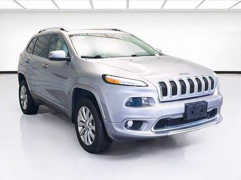 Used 2017 Jeep Cherokee Overland w/ Heavy Duty Protection Group image 3