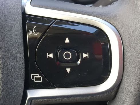 New 2026 Volvo XC60 B5 Ultra w/ Protection Package Premier image 23