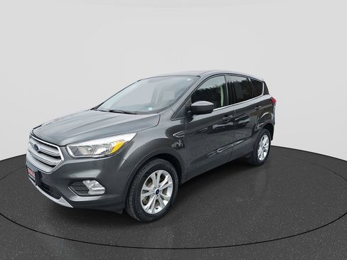 Used 2019 Ford Escape SE image 4
